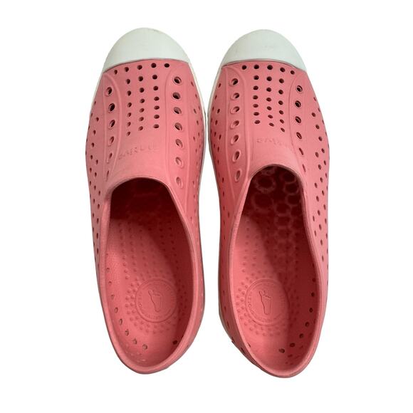NATIVE Pink & Ivory Jefferson Slip On Water Shoes Size 4 Big Kid - Picture 6 of 8